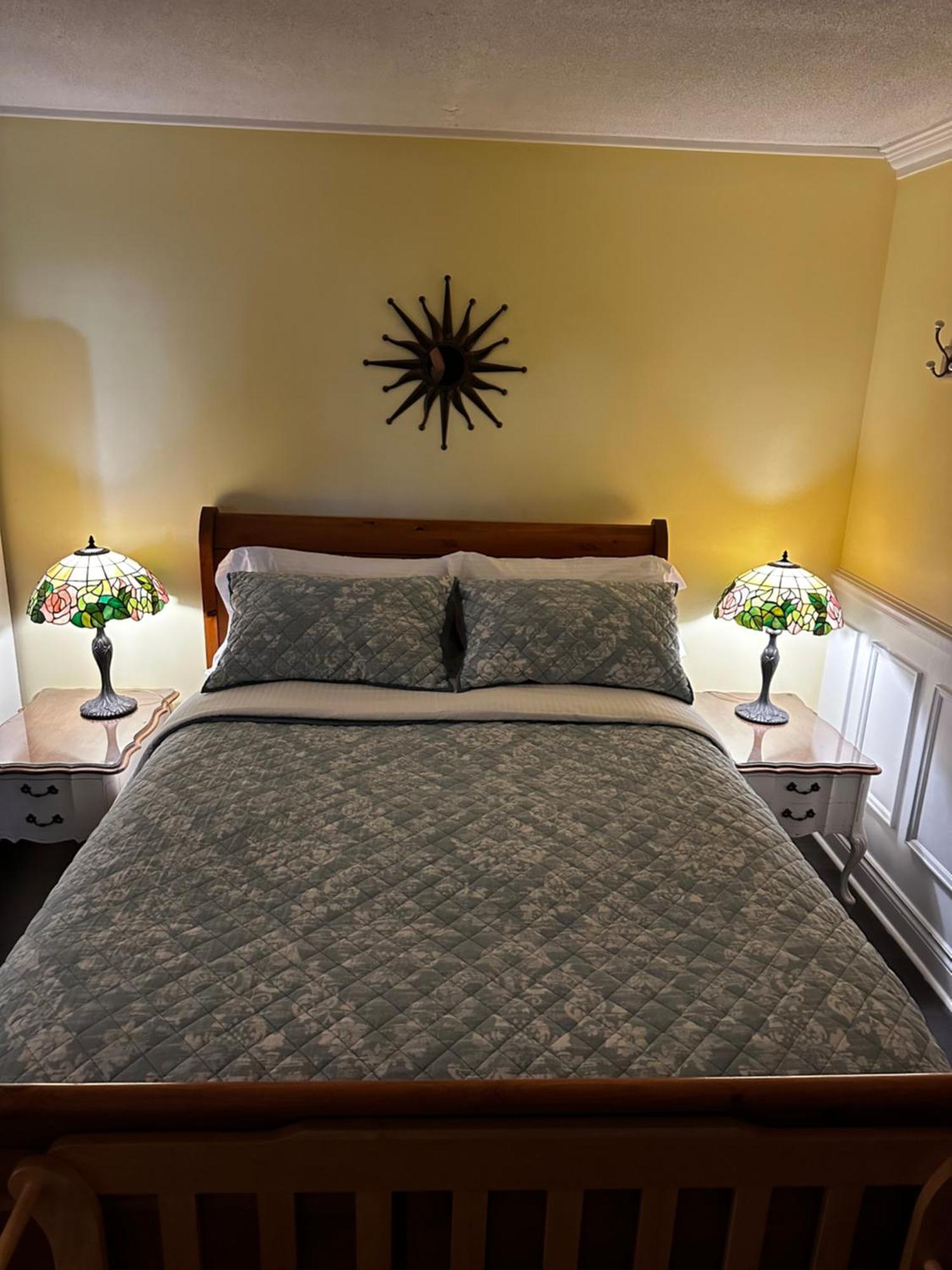 Blue Gables Bed And Breakfast Niagara Falls Exterior foto