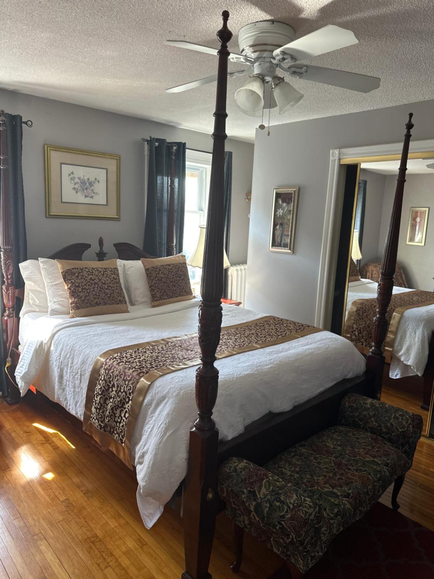 Blue Gables Bed And Breakfast Niagara Falls Exterior foto