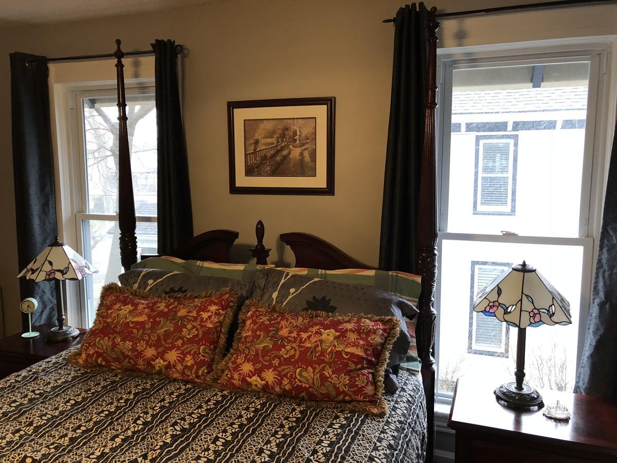 Blue Gables Bed And Breakfast Niagara Falls Exterior foto