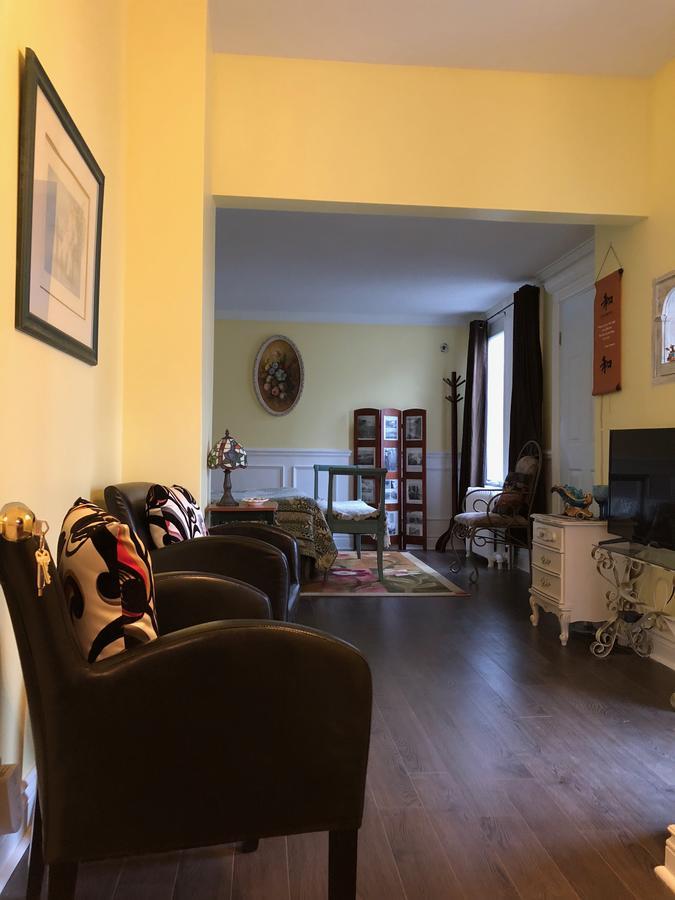 Blue Gables Bed And Breakfast Niagara Falls Exterior foto