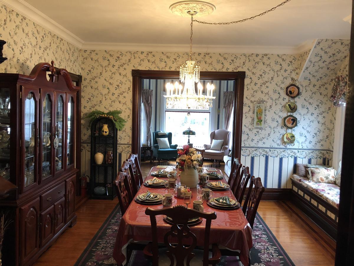 Blue Gables Bed And Breakfast Niagara Falls Exterior foto
