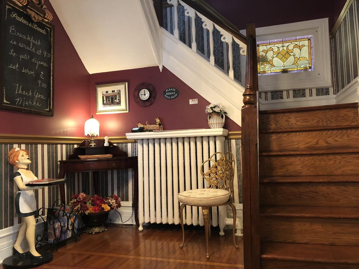 Blue Gables Bed And Breakfast Niagara Falls Exterior foto