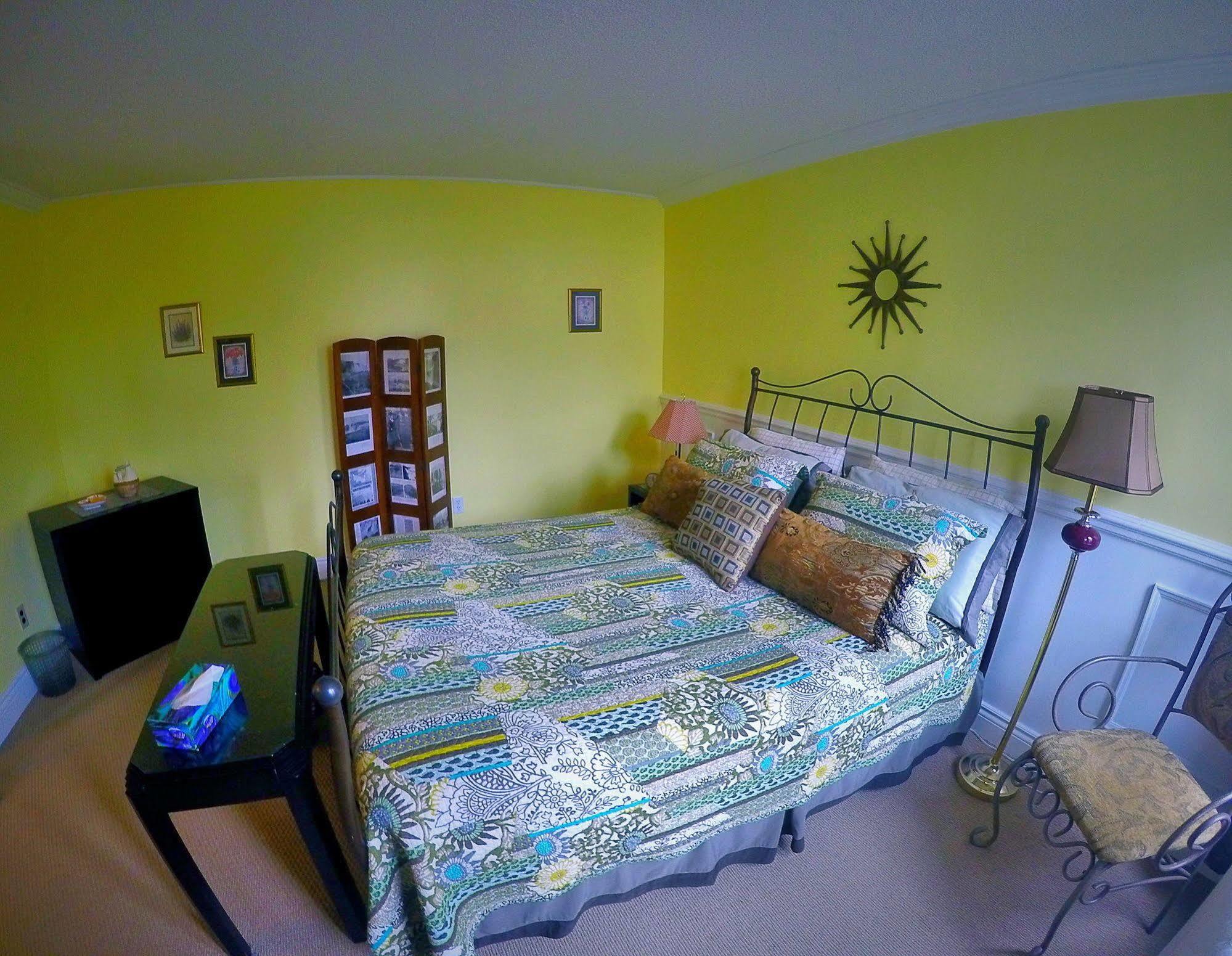 Blue Gables Bed And Breakfast Niagara Falls Exterior foto