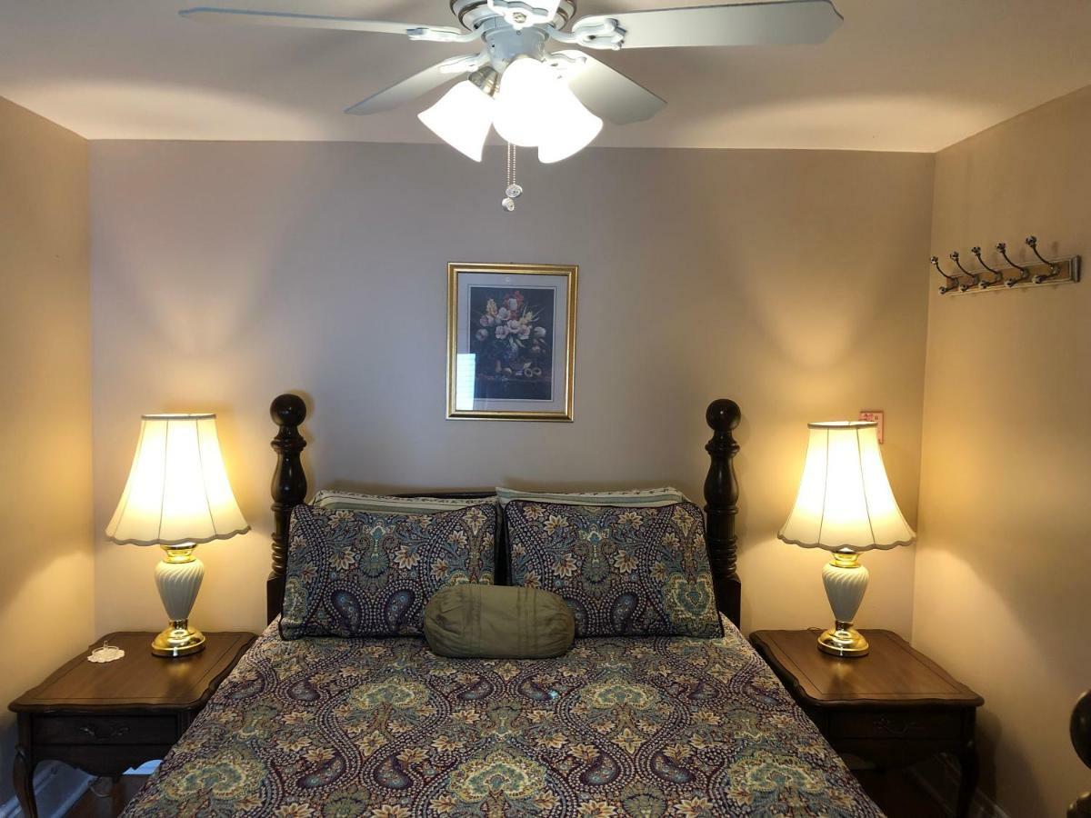 Blue Gables Bed And Breakfast Niagara Falls Exterior foto